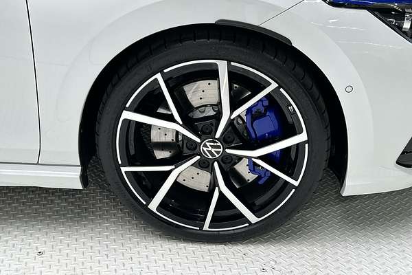 2024 Volkswagen Golf R 8
