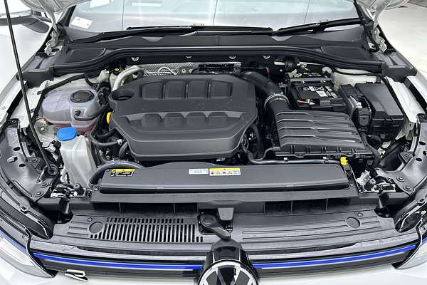 2024 Volkswagen Golf R 8