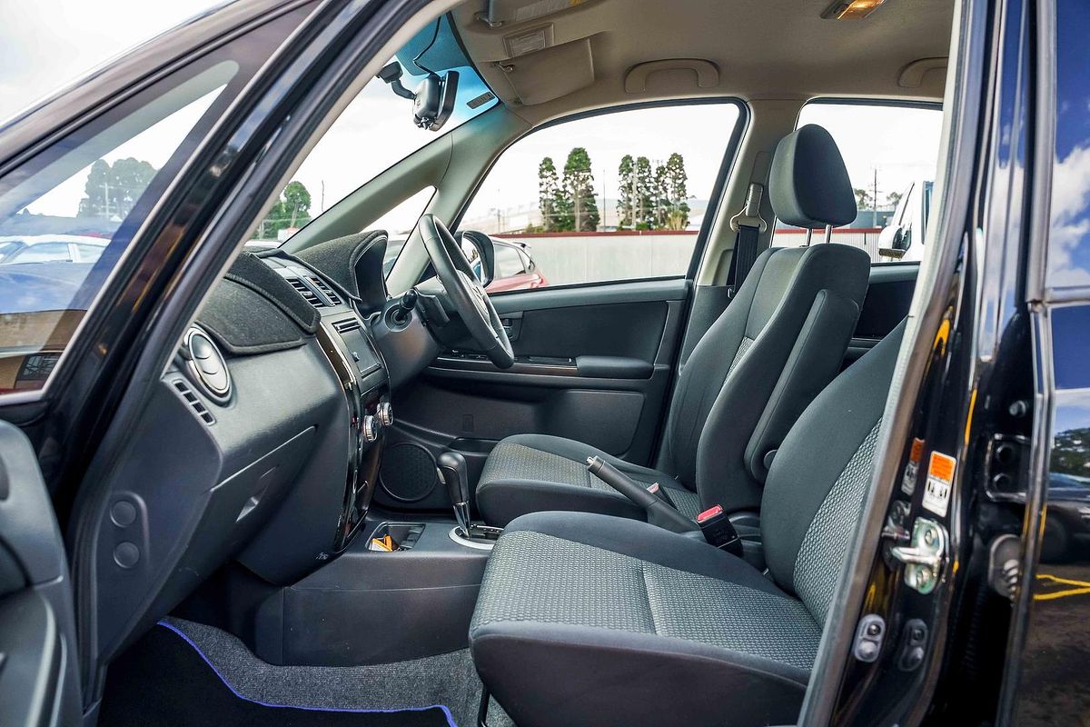 2013 Suzuki SX4 Crossover S GYA