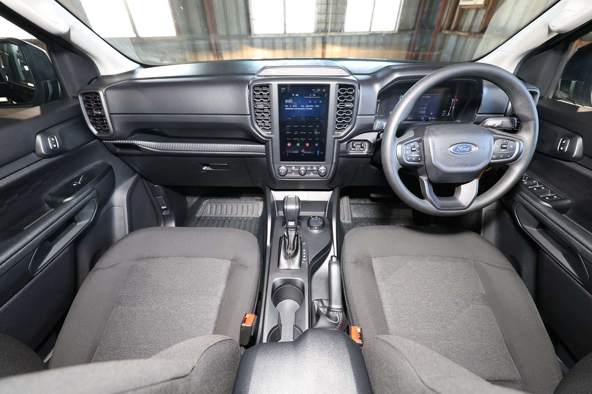 2025 Ford Ranger XL 4X4 2.0L