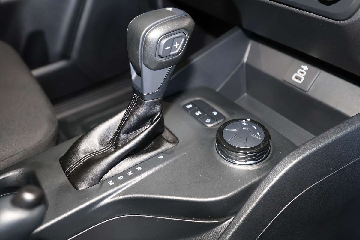 2025 Ford Ranger XL 4X4 2.0L