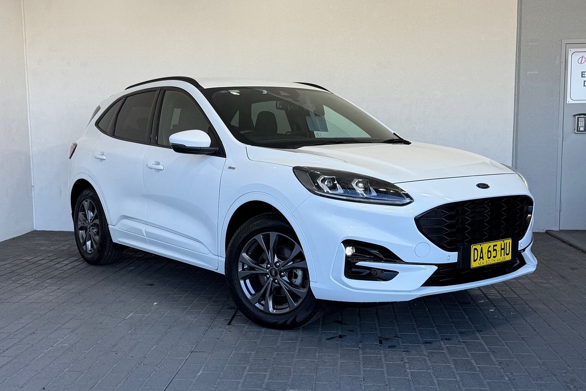 2020 Ford Escape ST-Line ZH