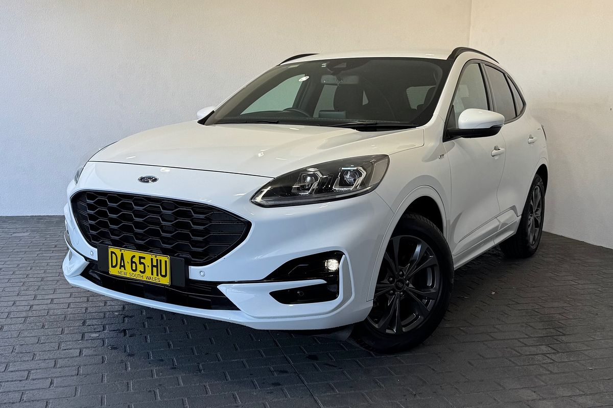2020 Ford Escape ST-Line ZH