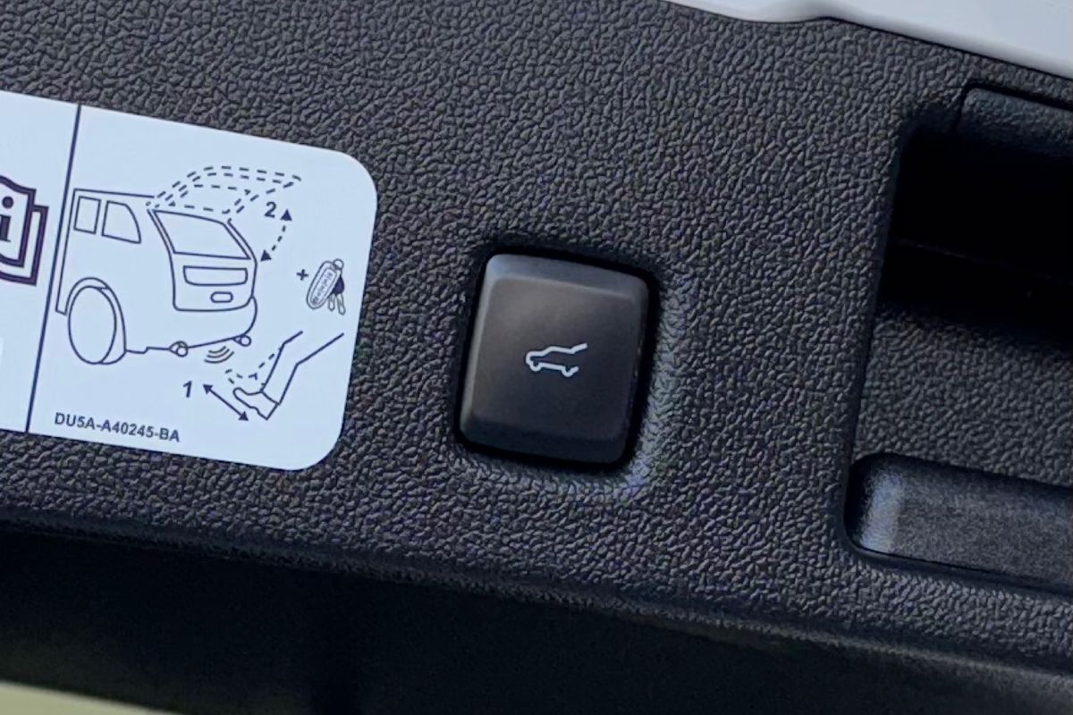 2020 Ford Escape ST-Line ZH