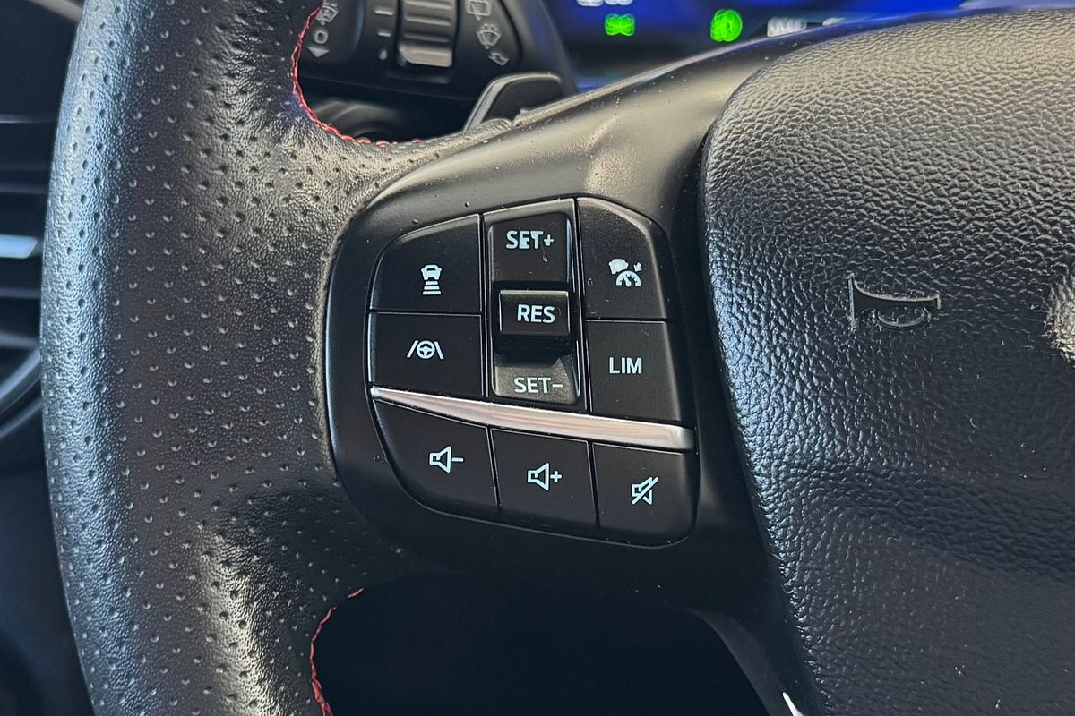 2020 Ford Escape ST-Line ZH