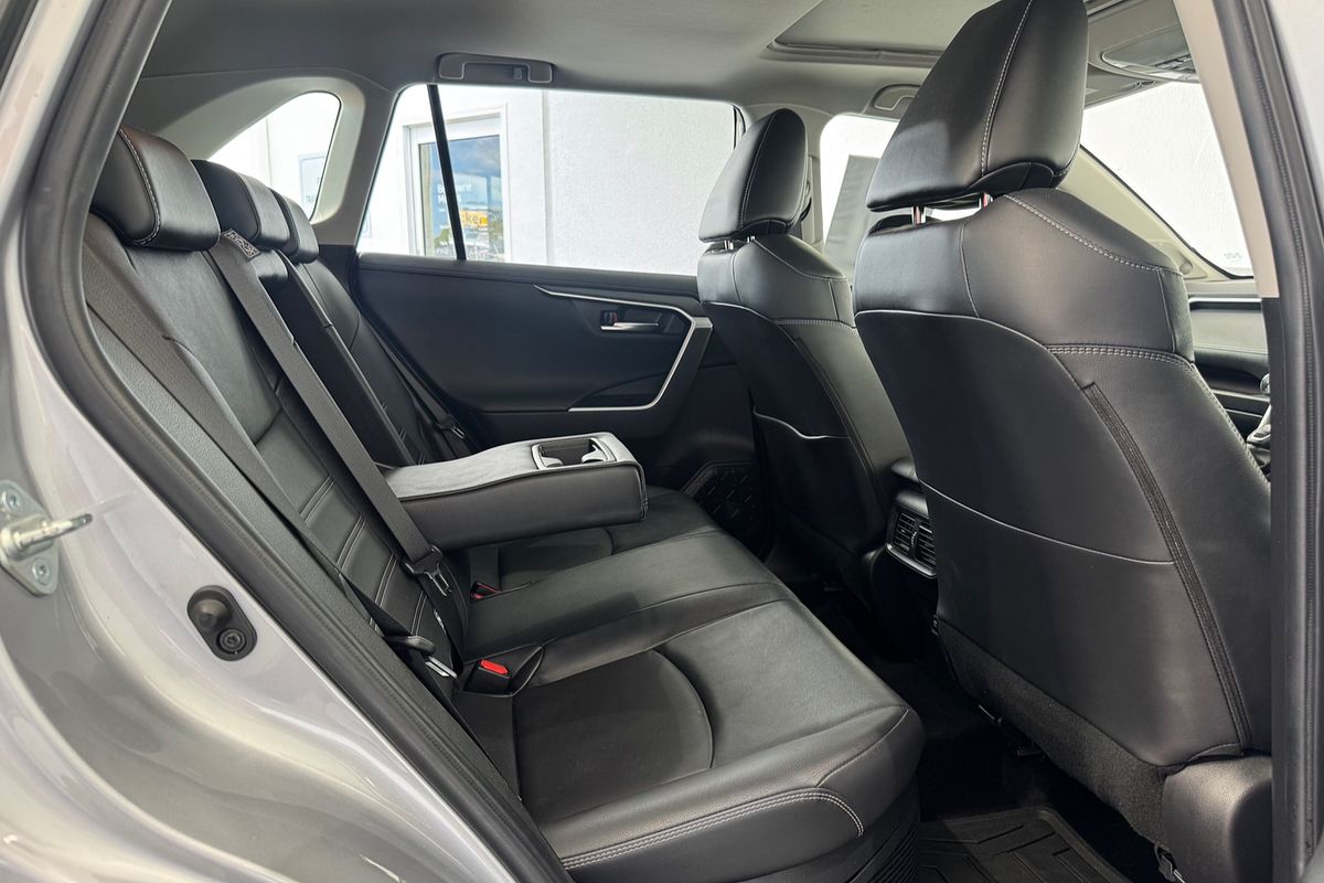 2020 Toyota RAV4 Cruiser AXAH52R