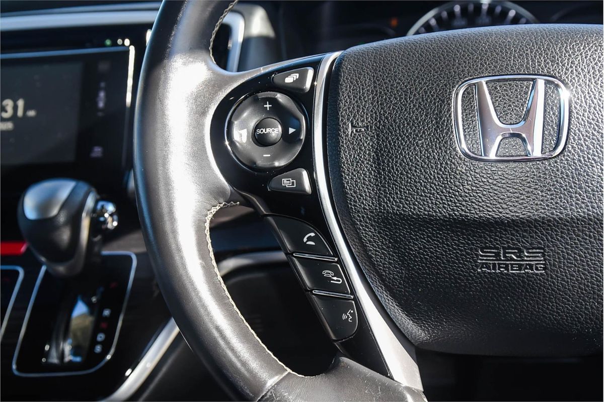 2018 Honda Odyssey VTi-L 5th Gen