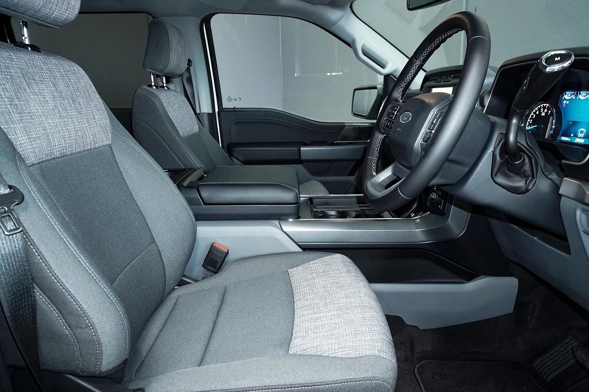 2023 Ford F-150 XLT 4X4 LWB
