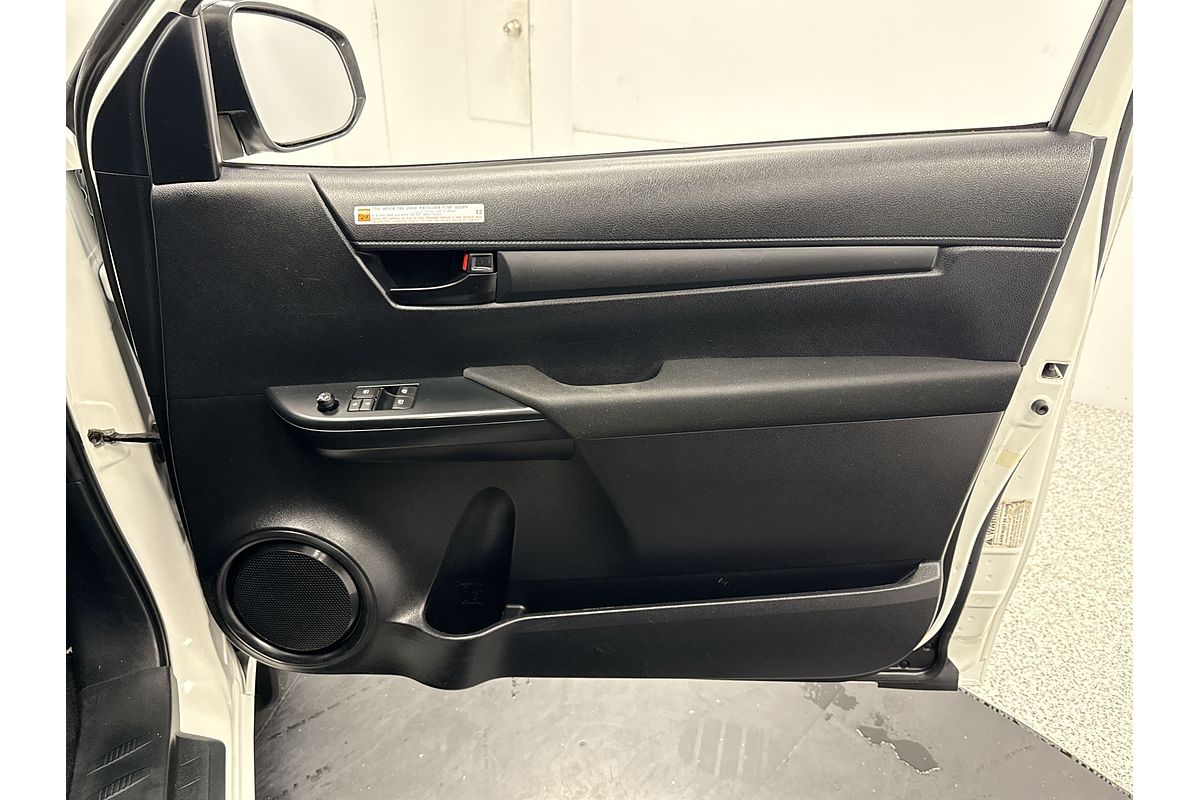 2016 Toyota Hilux SR GUN123R Rear Wheel Drive