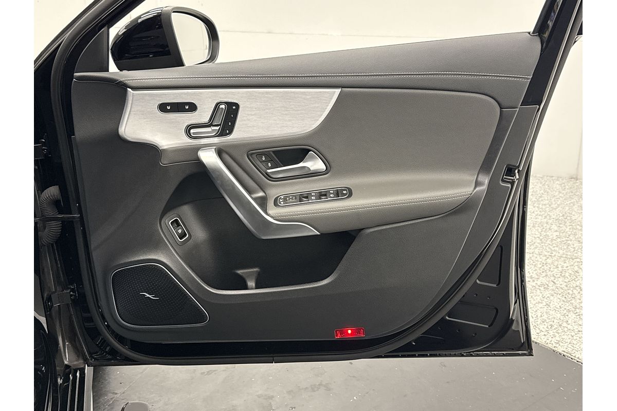 2020 Mercedes-Benz Unknown