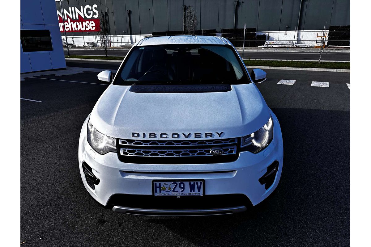 2017 Land Rover Discovery TD4 HSE Series 5