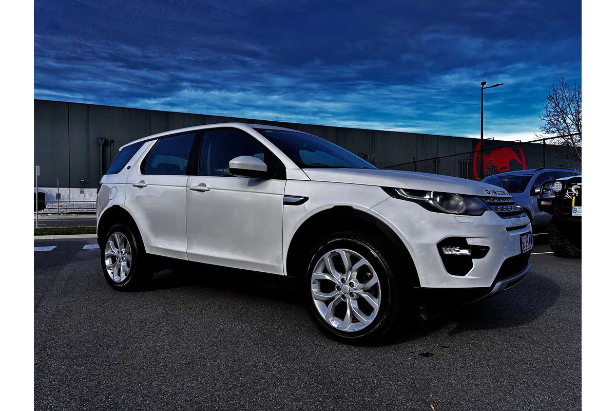 2017 Land Rover Discovery TD4 HSE Series 5