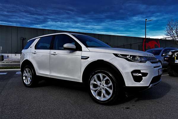 2017 Land Rover Discovery TD4 HSE Series 5