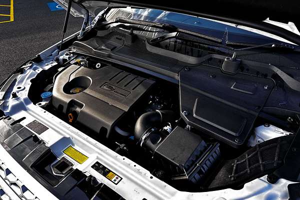 2017 Land Rover Discovery TD4 HSE Series 5