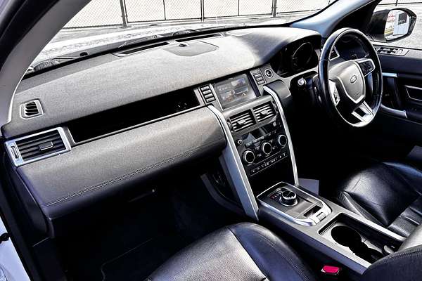 2017 Land Rover Discovery TD4 HSE Series 5