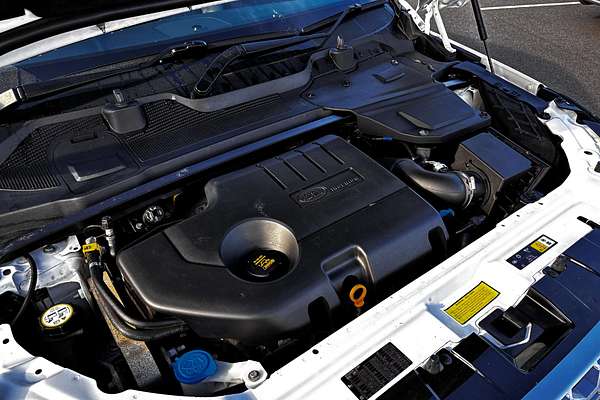 2017 Land Rover Discovery TD4 HSE Series 5