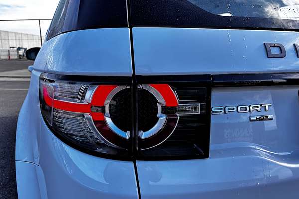 2017 Land Rover Discovery TD4 HSE Series 5