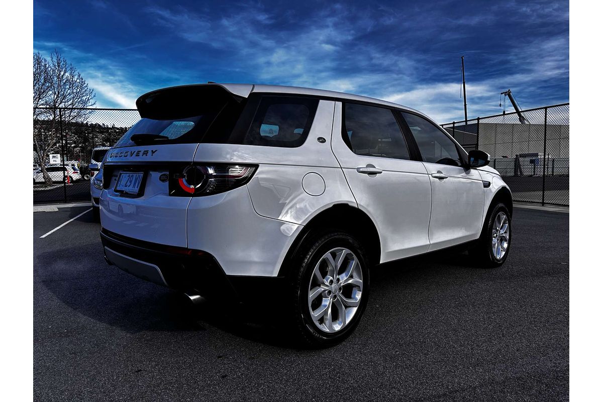 2017 Land Rover Discovery TD4 HSE Series 5