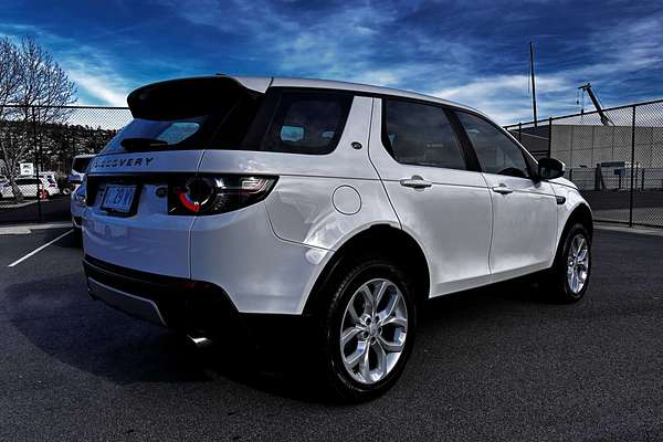 2017 Land Rover Discovery TD4 HSE Series 5