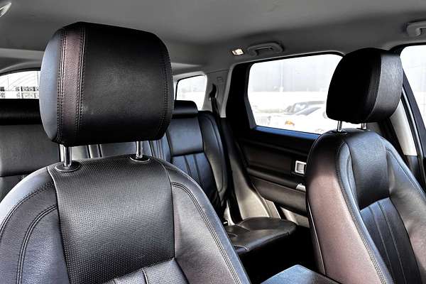 2017 Land Rover Discovery TD4 HSE Series 5