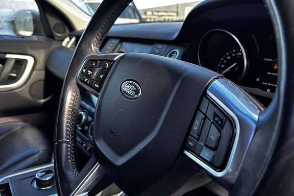 2017 Land Rover Discovery TD4 HSE Series 5