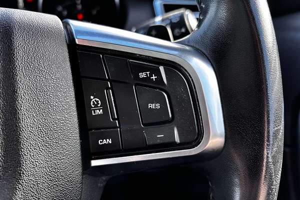 2017 Land Rover Discovery TD4 HSE Series 5