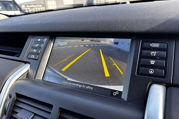 2017 Land Rover Discovery TD4 HSE Series 5