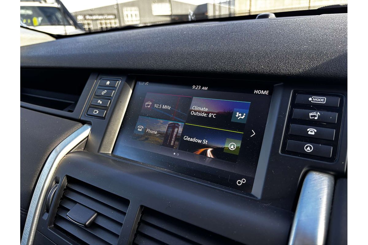 2017 Land Rover Discovery TD4 HSE Series 5