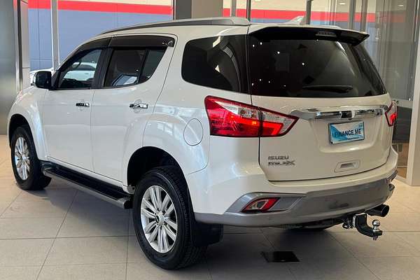 2018 Isuzu MU-X LS-T