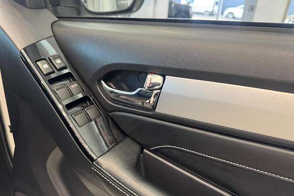 2018 Isuzu MU-X LS-T