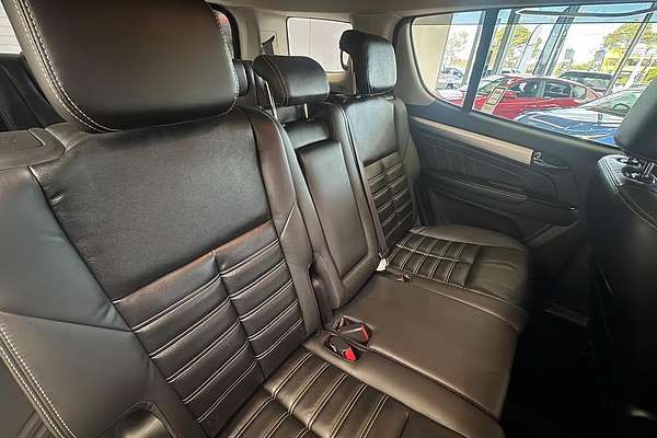 2018 Isuzu MU-X LS-T