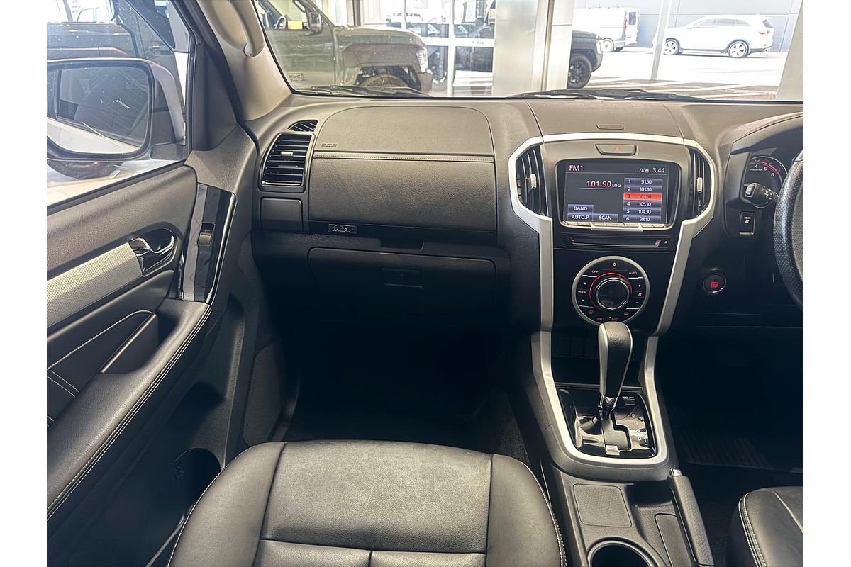 2018 Isuzu MU-X LS-T