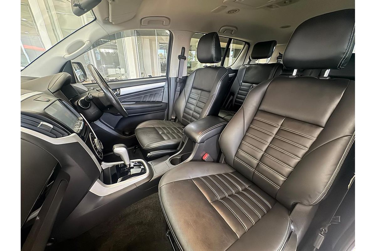 2018 Isuzu MU-X LS-T