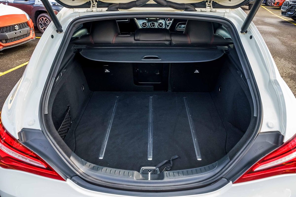 2016 Mercedes-Benz CLA-Class CLA200 X117