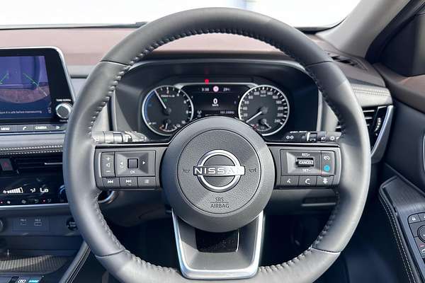 2025 Nissan X-TRAIL ST-L e-POWER T33