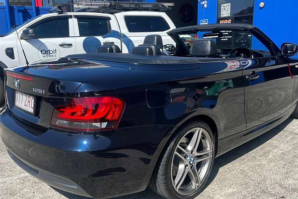 2013 BMW 125i E88 MY12 Update