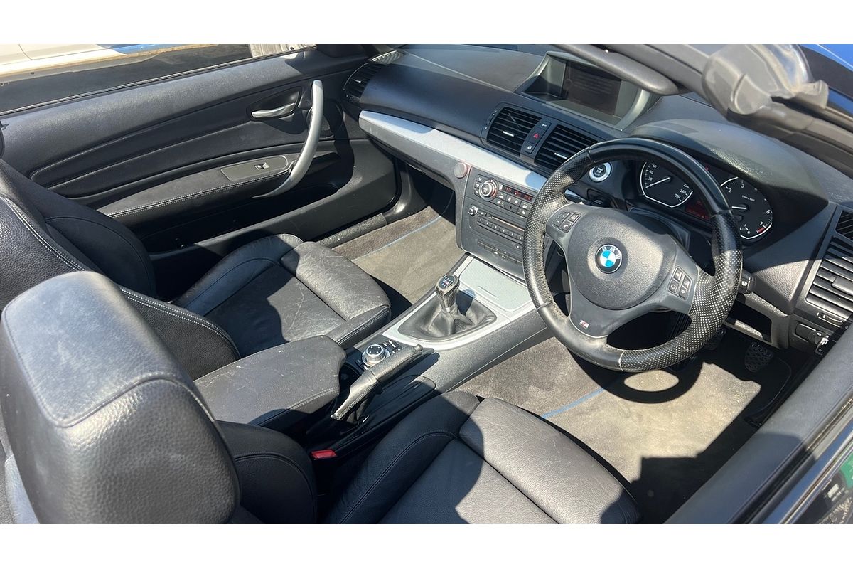 2013 BMW 125i E88 MY12 Update