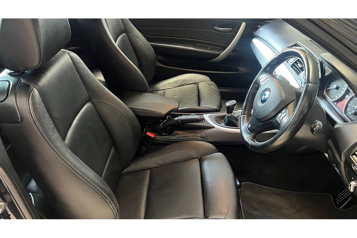 2013 BMW 125i E88 MY12 Update