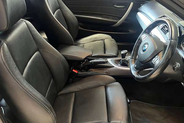 2013 BMW 125i E88 MY12 Update