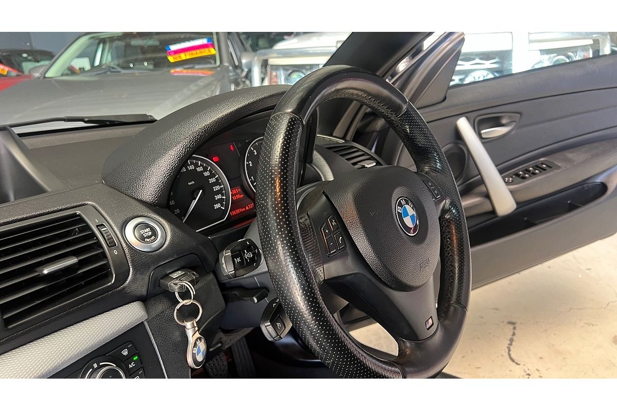 2013 BMW 125i E88 MY12 Update
