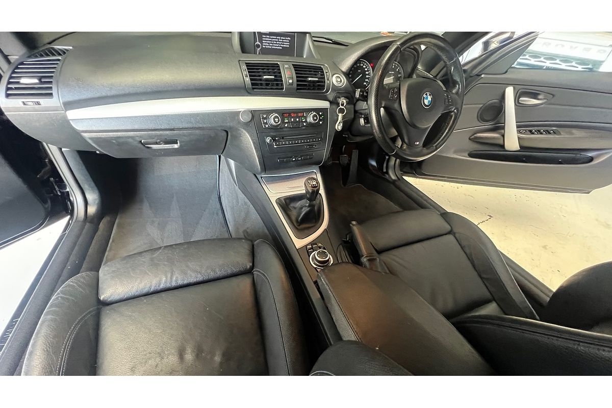 2013 BMW 125i E88 MY12 Update