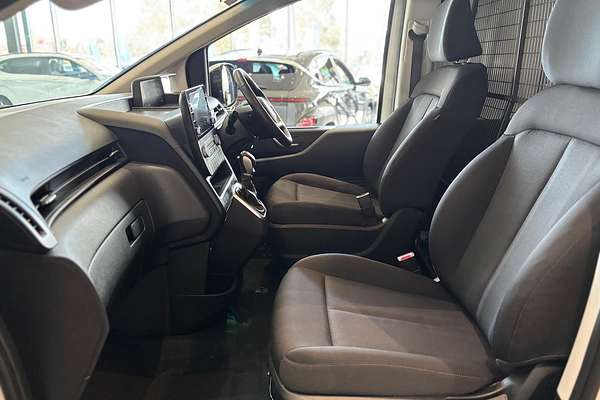 2024 Hyundai STARIA LOAD US4.V3