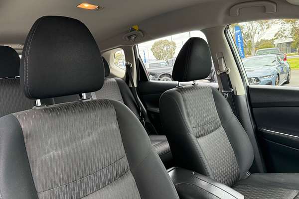 2022 Nissan X-TRAIL ST T32