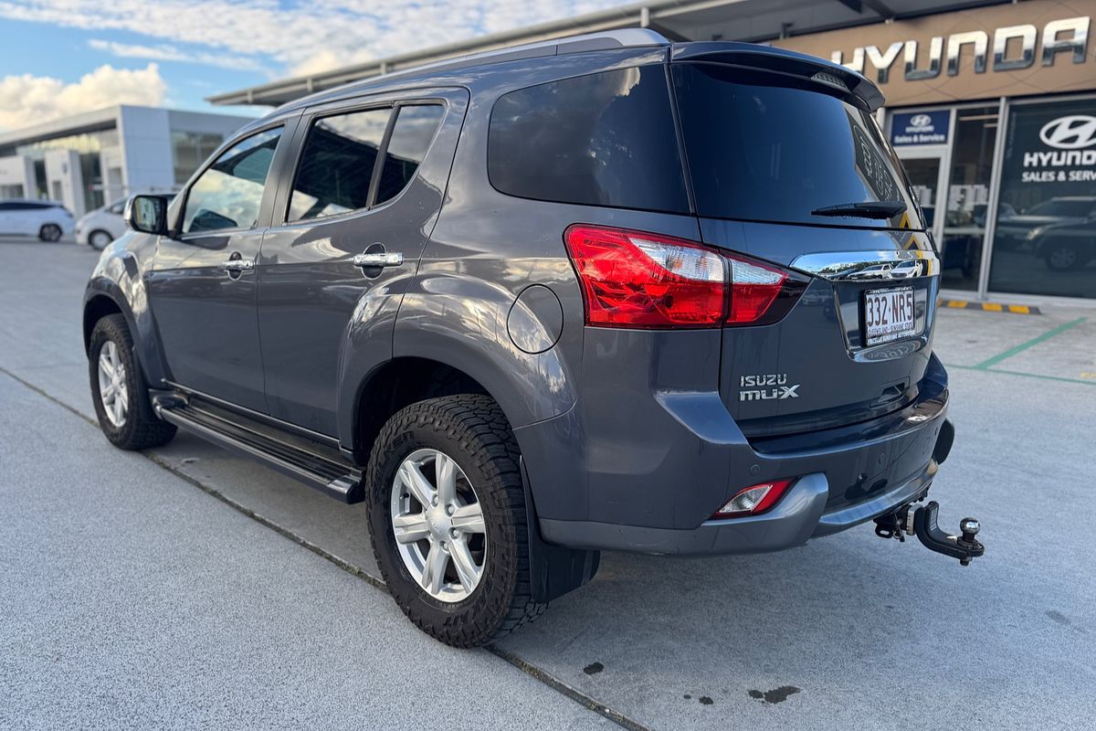 2016 Isuzu MU-X LS-T