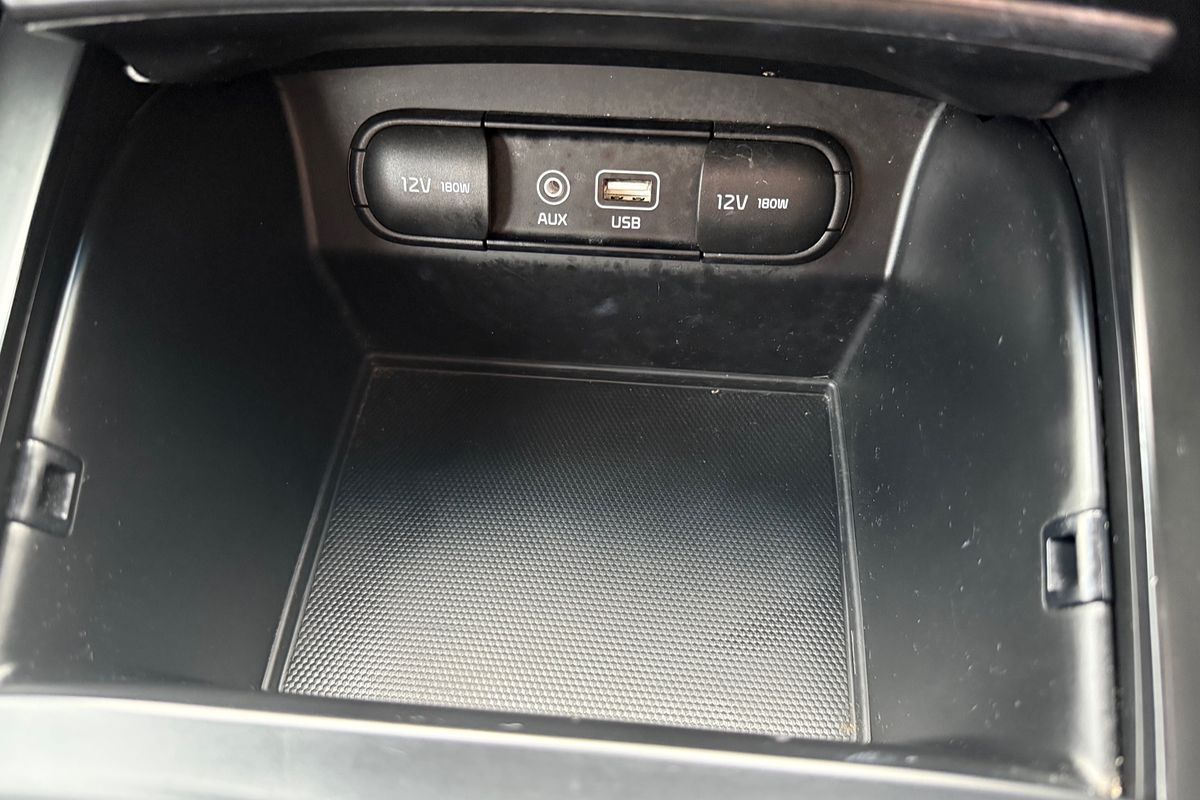 2017 Kia Sorento Si UM