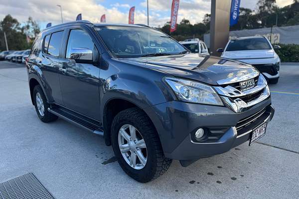 2016 Isuzu MU-X LS-T