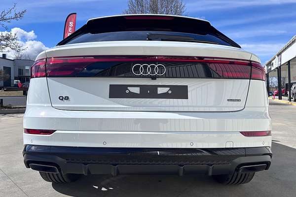 2025 Audi Q8 50 TDI S line F1