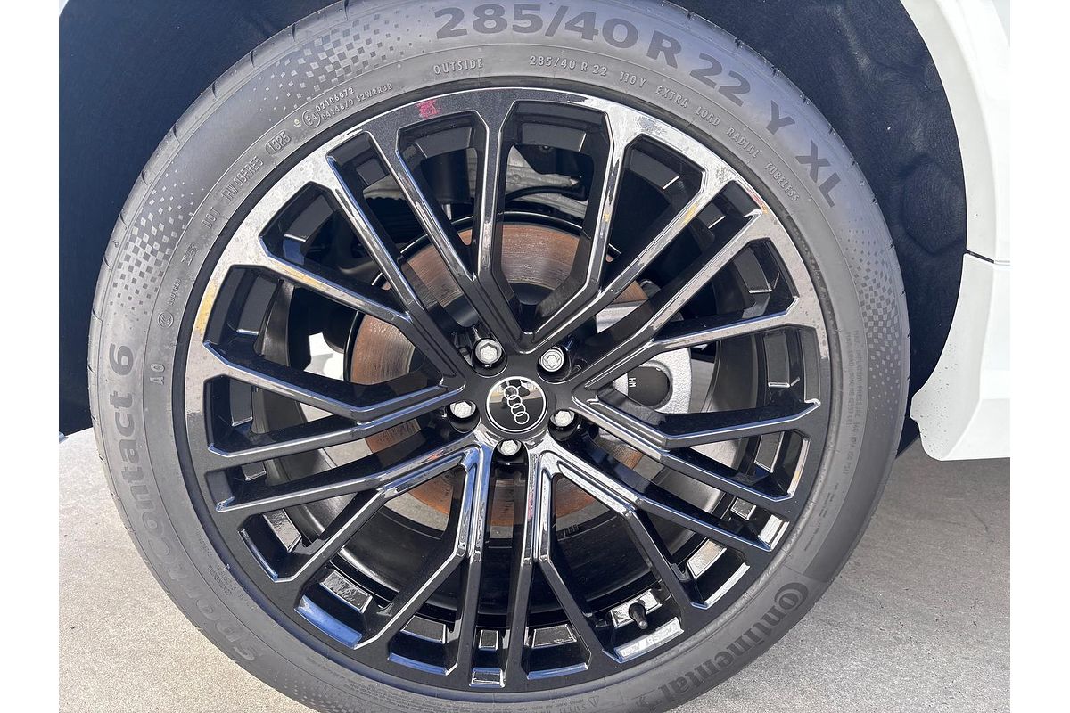 2025 Audi Q8 50 TDI S line F1