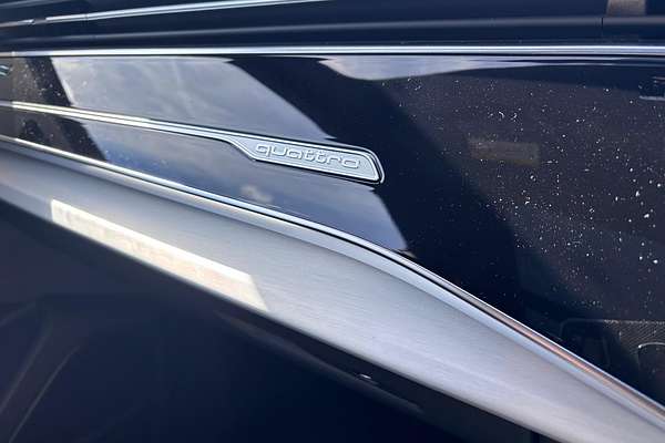 2025 Audi Q8 50 TDI S line F1