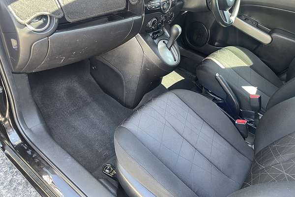 2013 Mazda 2 Neo DE Series 2